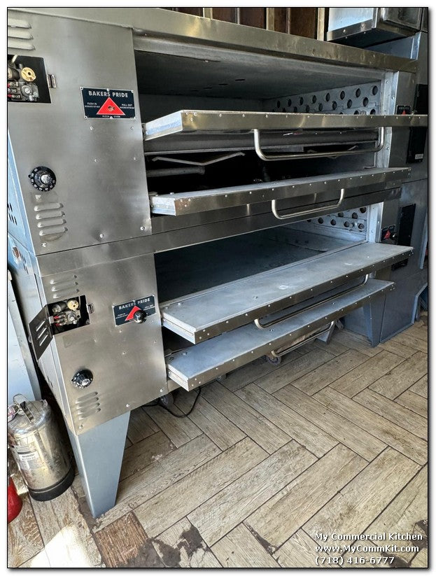 USED Bakers Pride Y602 6-Pie Double-Stack Pizza Oven, GAS