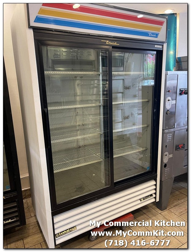 USED True GDM-45-HC-LD 2 Door Glass Merchandiser