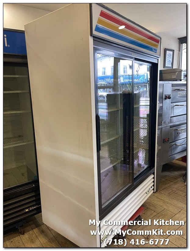 USED True GDM-45-HC-LD 2 Door Glass Merchandiser
