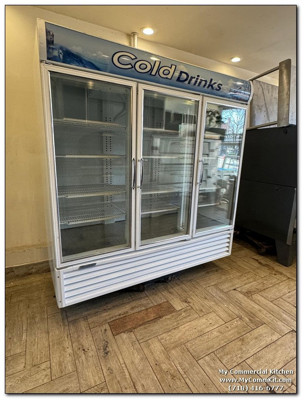 USED True TGM-72RS Glass Swing Door Merchandiser