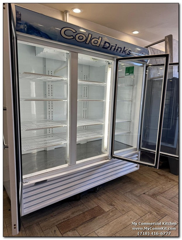 USED True TGM-72RS Glass Swing Door Merchandiser