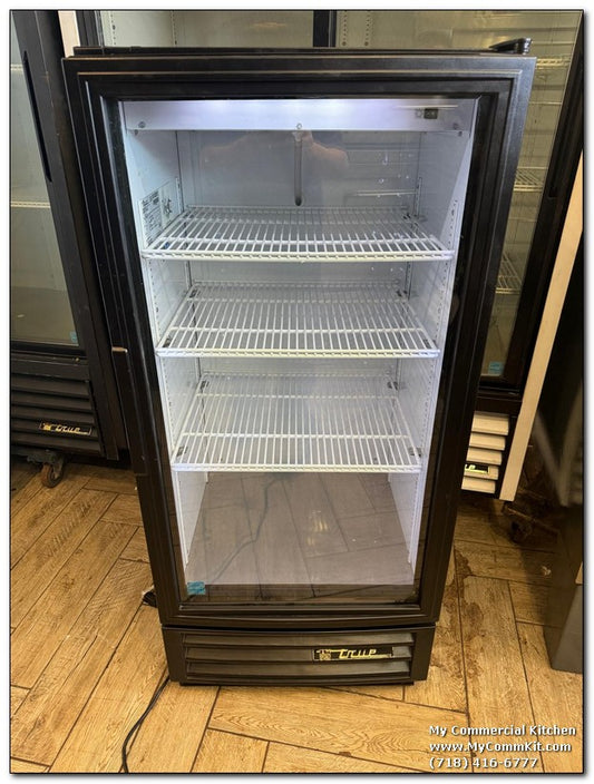 USED True GDM-10-LD Glass Door Merchandiser